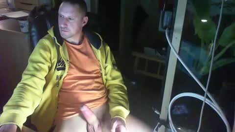 Snapshot of jef74700 chatting on 01/19/25, 04:22 Jrme online show from 01/19/25, 04:22