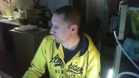 Snapshot of jef74700 chatting on 01/30/25, 03:33 Jrme online show from 01/30/25, 03:33