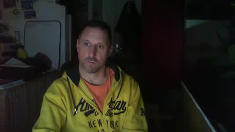 Snapshot of jef74700 chatting on 02/13/25, 04:32 Jrme online show from 02/13/25, 04:32