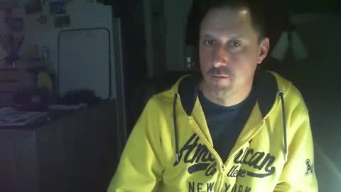 Snapshot of jef74700 chatting on 02/19/25, 05:27 Jrme online show from 02/19/25, 05:27