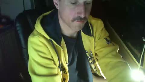 Snapshot of jef74700 chatting on 03/03/25, 04:36 Jrme online show from 03/03/25, 04:36