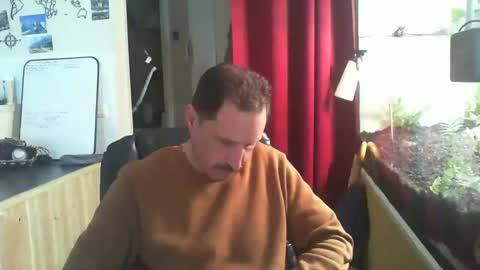 Snapshot of jef74700 chatting on 03/11/25, 06:53 Jrme online show from 03/11/25, 06:53