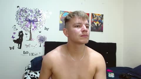 Snapshot of jeff_and_jade chatting on 12/06/24, 02:38 jeff and jade online show from 12/06/24, 02:38