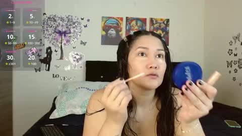 Snapshot of jeff_and_jade chatting on 12/07/24, 11:40 jeff and jade online show from 12/07/24, 11:40