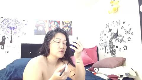 Snapshot of jeff_and_jade chatting on 02/06/25, 11:10 jeff and jade online show from 02/06/25, 11:10