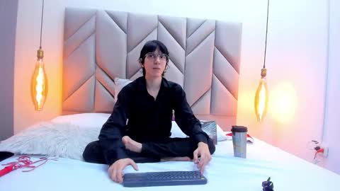 JeffBellfort online show from 12/16/25, 08:47