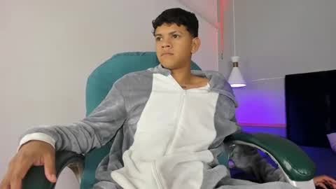 Snapshot of jeffry_wolvess chatting on 02/25/26, 12:42 Jeffry online show from 02/25/26, 12:42