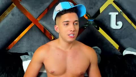 Snapshot of jeicob_stone1 chatting on 12/14/24, 10:50 JEICOB STONE online show from 12/14/24, 10:50