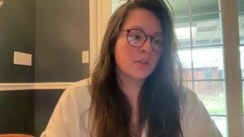 Snapshot of jellybeanin chatting on 12/24/24, 08:27 Jelli online show from 12/24/24, 08:27