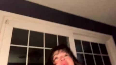 Snapshot of jellybeanin chatting on 02/09/25, 08:11 Jelli online show from 02/09/25, 08:11