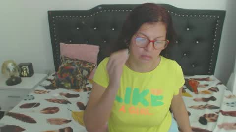 Snapshot of jellyfishhot chatting on 01/18/25, 11:44  Natalia  online show from 01/18/25, 11:44