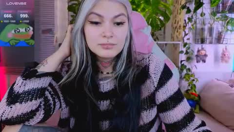 Jelya online show from 10/31/25, 12:50