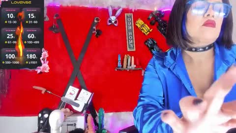 jena_derbo online show from 11/08/25, 10:04