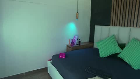 Snapshot of jenacooper__ chatting on 09/27/25, 02:27 Jena online show from 09/27/25, 02:27