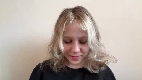 Jessica online show from 04/22/26, 08:06