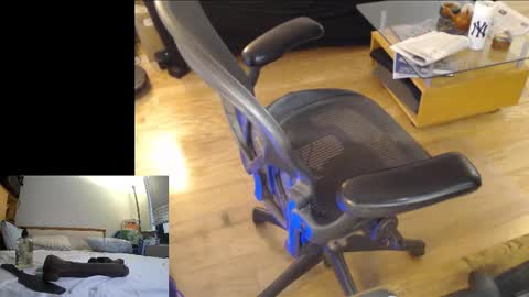 Snapshot of jenandjamesnyc chatting on 11/10/25, 01:21 PegMePlease online show from 11/10/25, 01:21