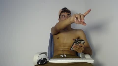 Snapshot of jenfrysuarez chatting on 02/25/26, 10:30 jenfrysuarez online show from 02/25/26, 10:30