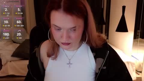 Snapshot of jeniceloveit_ chatting on 06/21/26, 09:39 Jenice online show from 06/21/26, 09:39