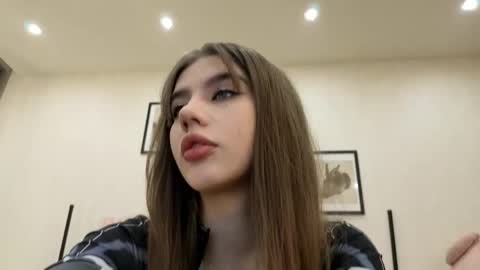 Dolly online show from 04/15/26, 01:29