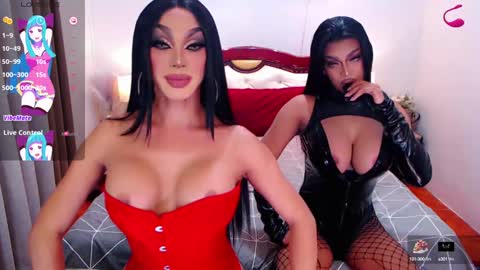 Snapshot of jenifers_body chatting on 01/20/25, 11:21 Queen Jenifer online show from 01/20/25, 11:21