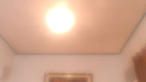 Queen Jenifer online show from 12/21/25, 11:56