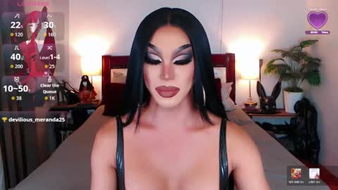 Queen Jenifer online show from 04/23/26, 10:03