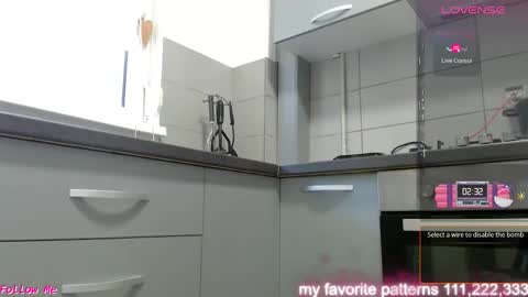 jen online show from 11/19/25, 07:19