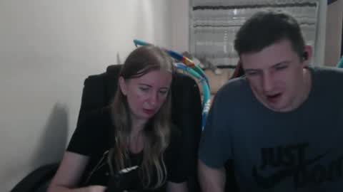 JenisAndPeter online show from 09/19/25, 07:36