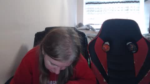 JenisAndPeter online show from 11/18/25, 08:30