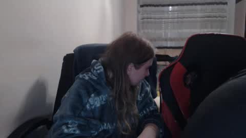 JenisAndPeter online show from 12/05/25, 05:09