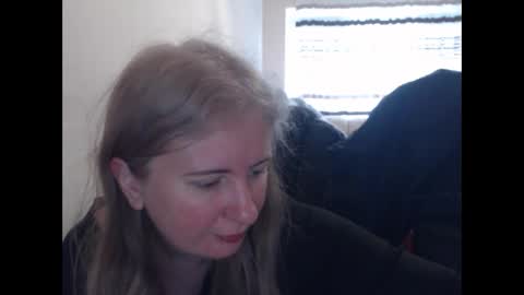 JenisAndPeter online show from 04/04/26, 05:49