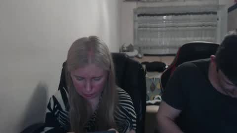 JenisAndPeter online show from 05/10/26, 07:41
