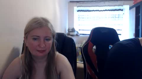 JenisAndPeter online show from 05/24/26, 06:18