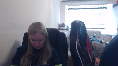 JenisAndPeter online show from 06/02/26, 06:26