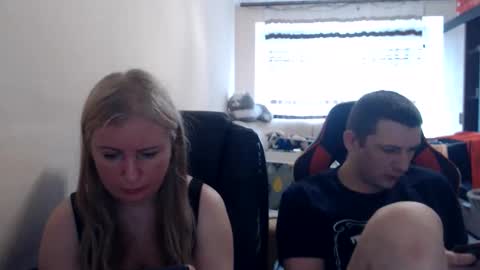 JenisAndPeter online show from 06/07/26, 07:23
