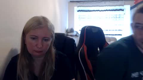 JenisAndPeter online show from 06/10/26, 05:07
