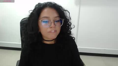 jenn online show from 10/24/25, 09:22