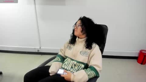 jenn online show from 11/15/25, 07:54