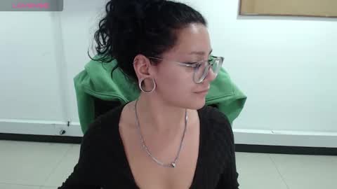 jenn online show from 03/18/26, 10:02