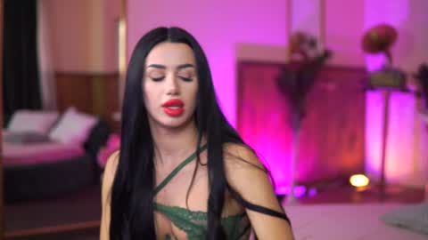 jenna_day online show from 01/31/25, 09:48