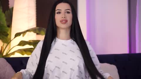 jenna_day online show from 09/19/25, 05:42