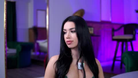 jenna_day online show from 12/19/25, 07:48