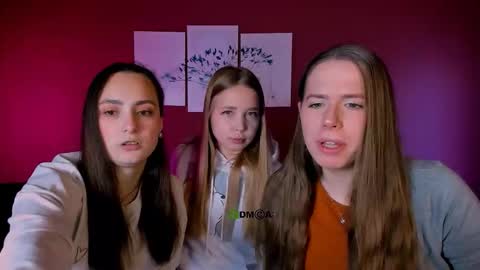 jenna_elayne online show from 12/17/25, 09:37