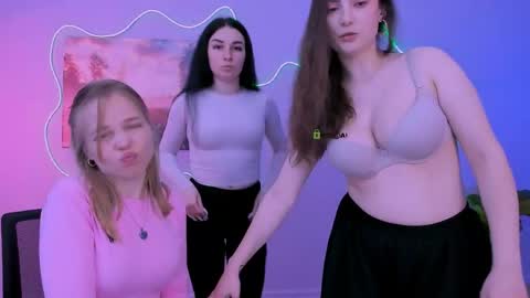 jenna_elayne online show from 04/19/26, 12:26