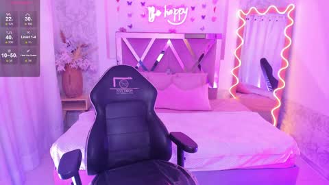 jenna_tay1 online show from 04/01/26, 07:55