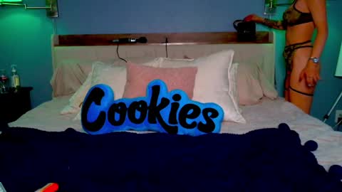 Jenna J. Morrison online show from 04/22/26, 12:13