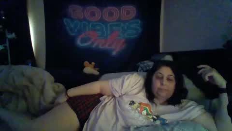 Snapshot of jennabrady chatting on 01/24/25, 03:45  Dragon Queen. Be my Dragon --  and  online show from 01/24/25, 03:45