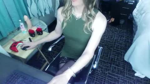 Snapshot of jennacd4life chatting on 02/28/25, 02:53 Jenna Cross online show from 02/28/25, 02:53