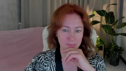 Snapshot of jennali1 chatting on 05/18/26, 04:07 Jenna online show from 05/18/26, 04:07