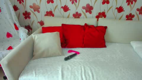 Jenn online show from 02/02/25, 09:30